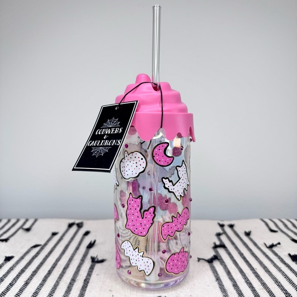 NEW Cobwebs & Cauldrons Iced Animal Cookies Halloween Glass Sipper - Picture 1 of 7